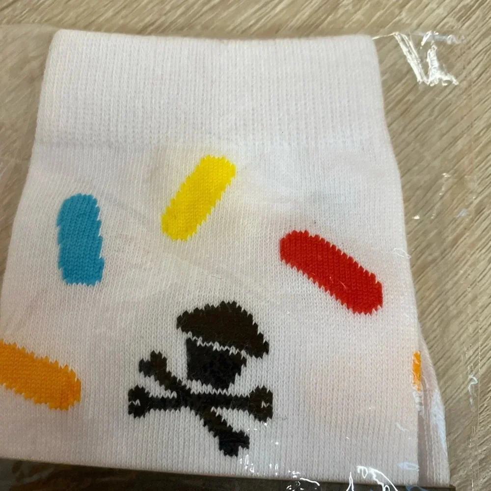NWT Johnny Cupcakes Socks